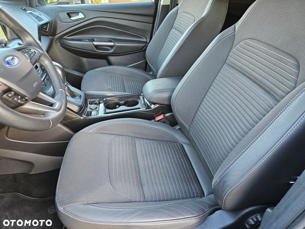 Ford Kuga - 29