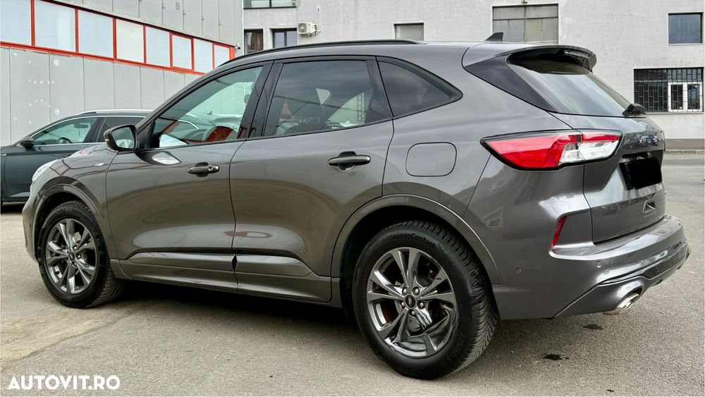 Ford Kuga 2.5 Duratec FHEV ST-LINE - 9