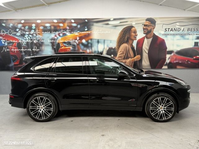 Porsche Cayenne Platinum Edition - 2