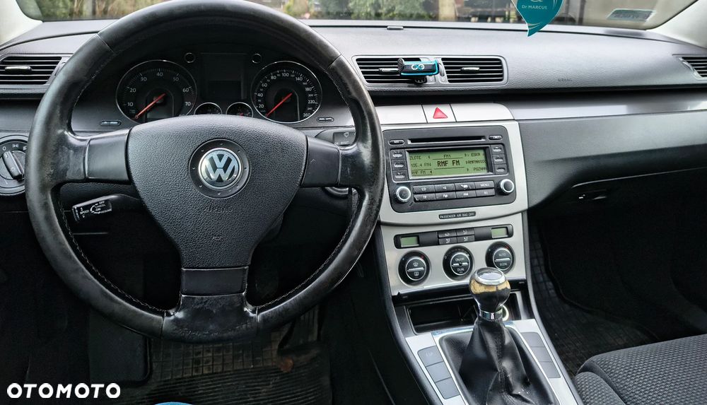 Volkswagen Passat - 23
