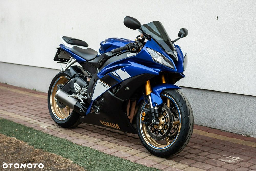 Yamaha R6 - 1