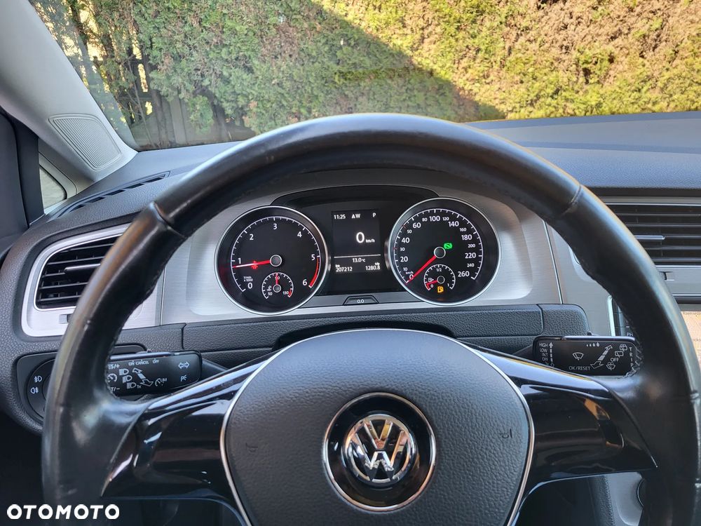 Volkswagen Golf - 19