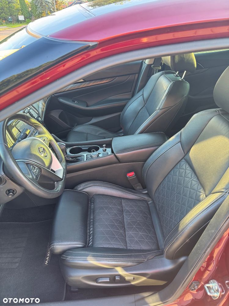 Nissan Maxima - 13