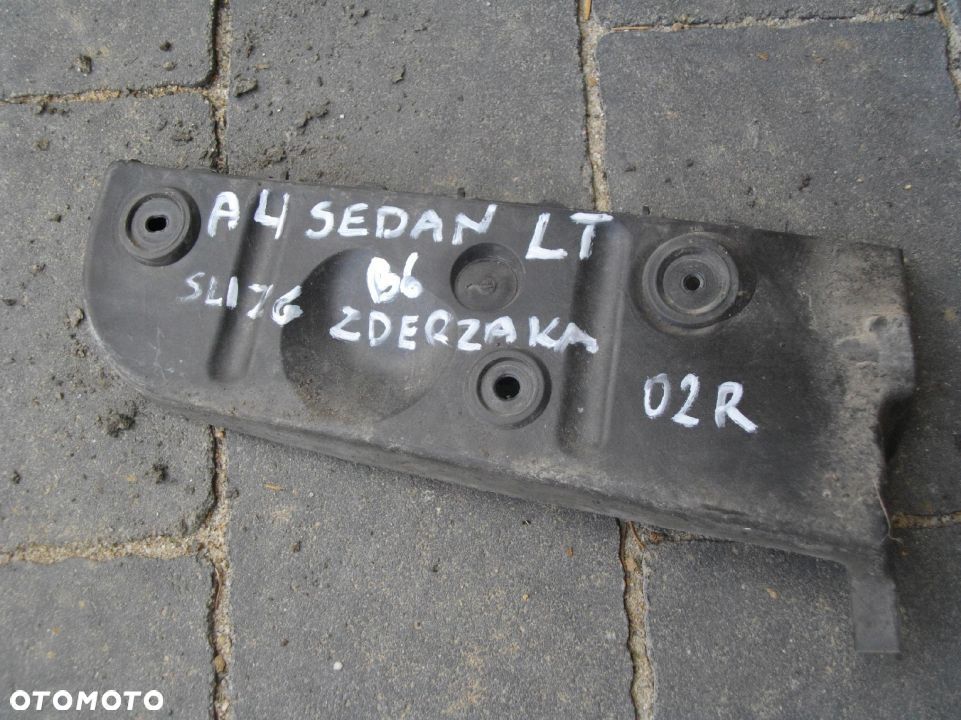 Ślizg AUDI A4 B6 sedan 00-06r. mocowanie wspornik uchwyt zderzaka lewe tylne 8e0807453 - 1