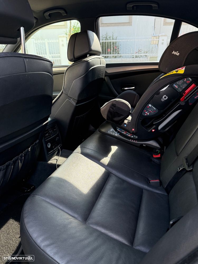 BMW 535 dA Executive - 10