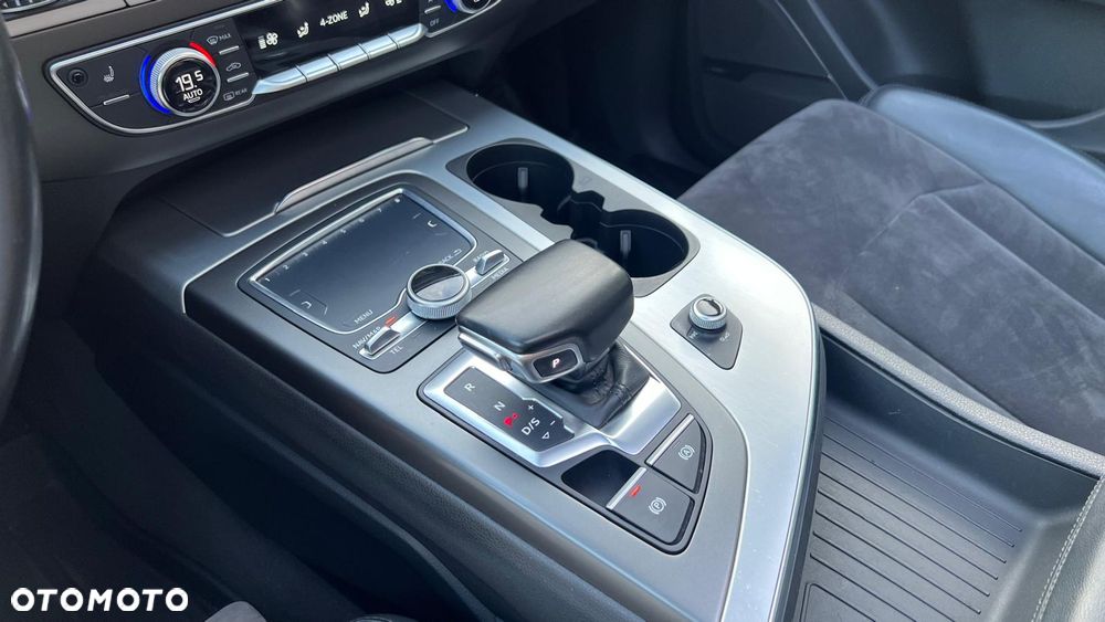 Audi Q7 3.0 TDI Quattro Tiptronic - 23