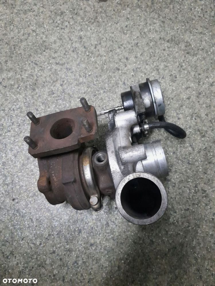 TURBINA TURBOSPRĘŻARKA IVECO DAILY IV 2.3 HPI 504340181 - 2