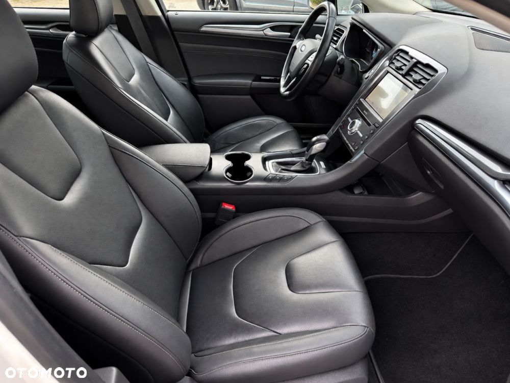 Ford Mondeo - 29