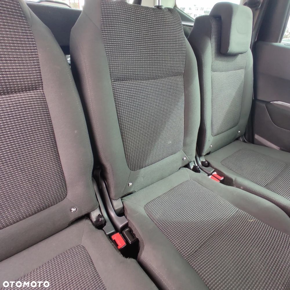 Peugeot 5008 2.0 HDi Family - 23