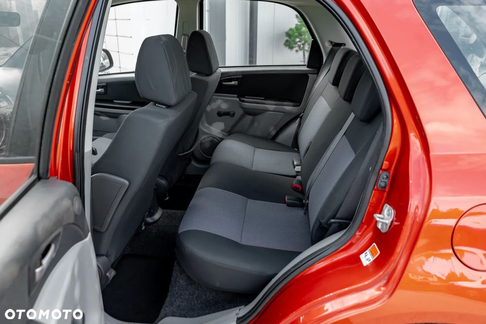 Suzuki SX4 1.9 DDiS DPF Streetline 4x2 Club - 19