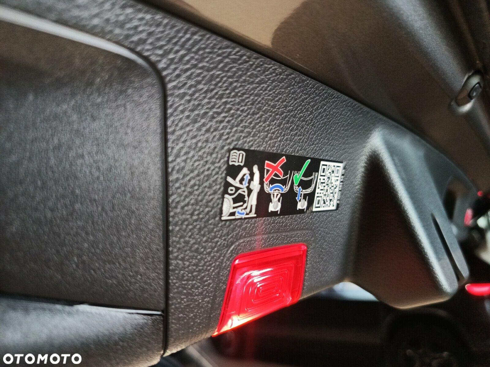 Mercedes-Benz GLA - 28