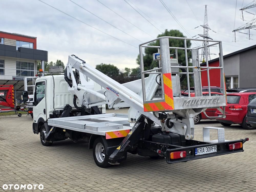 Nissan Cabstar / Multitel HX195 - 4