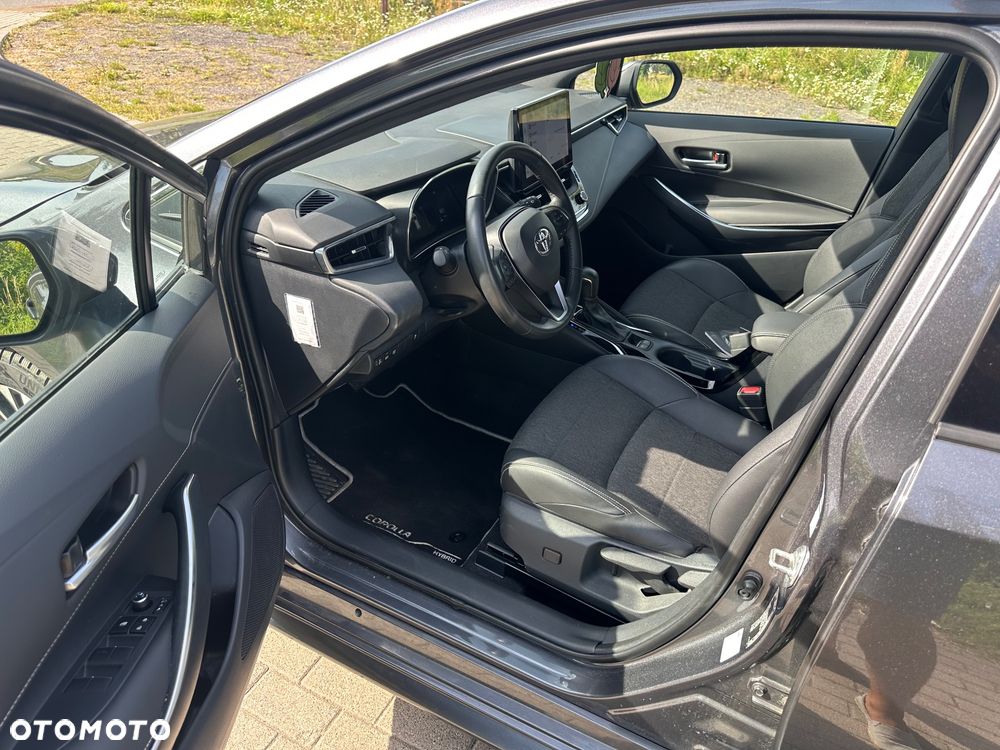 Toyota Corolla 1.8 Business Edition - 18