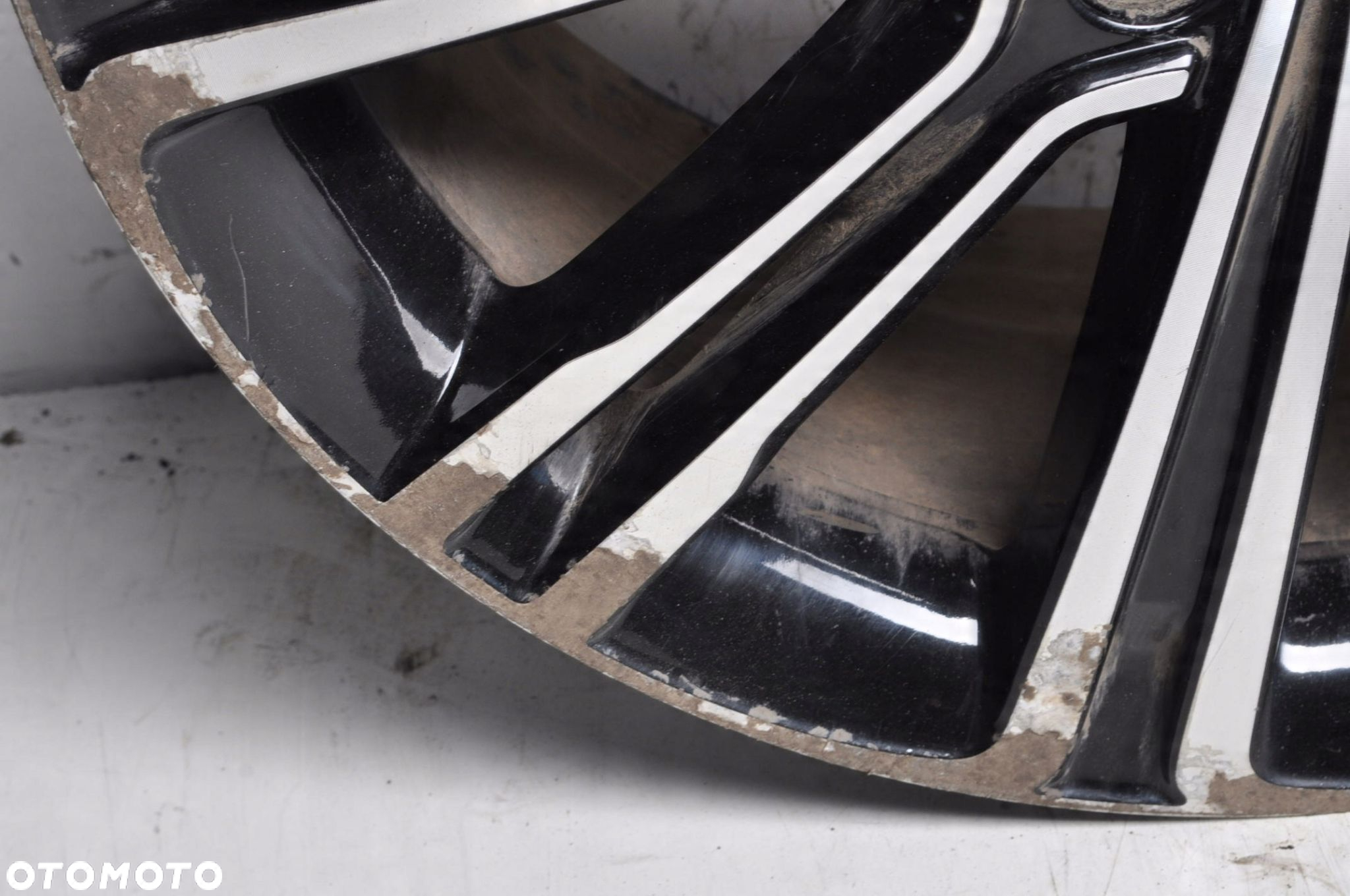 HYUNDAI I40 FELGI ALUMINIOWE R18" 8J 5X114.3 ET46 52910-3Z810 - 8