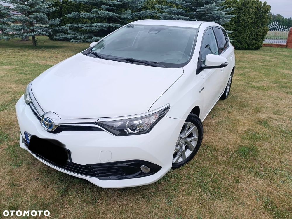 Toyota Auris 1.8 HSD Sol - 2