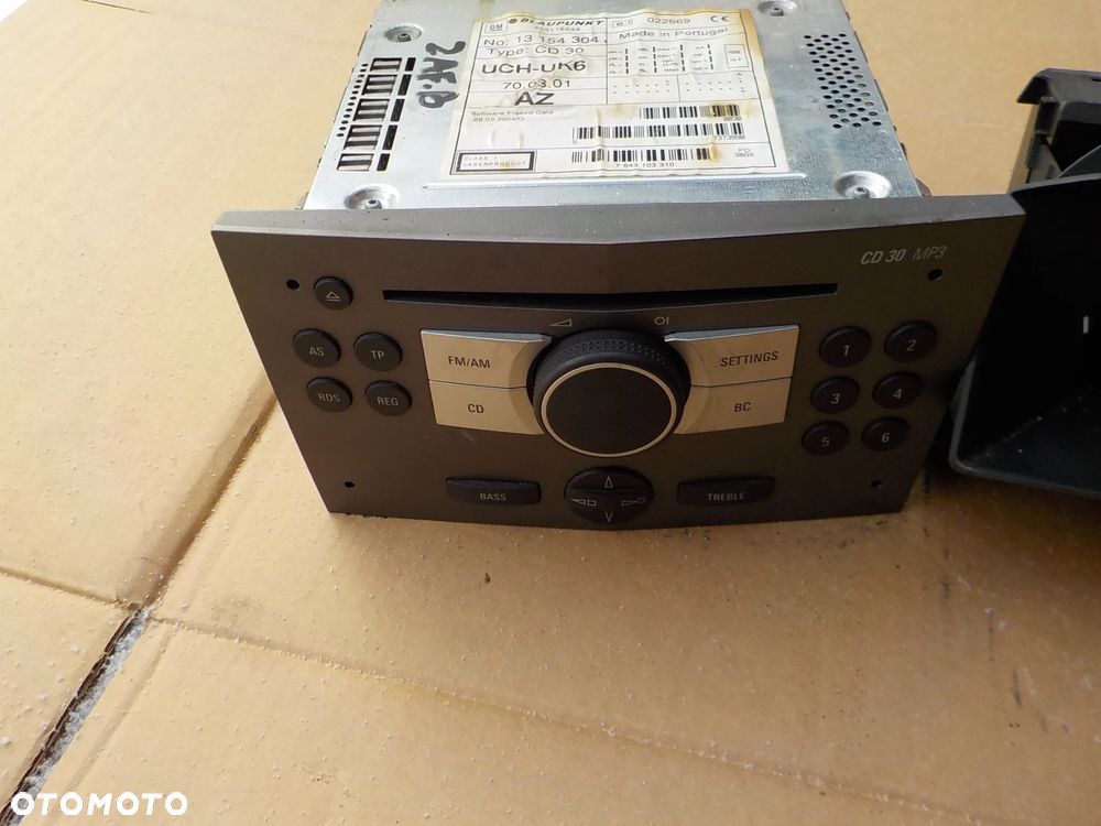 radio cd mp3 wyświetlacz opel zafira b 13154304  13178570 - 2