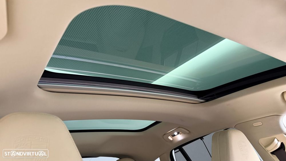 Porsche Panamera 4 E-Hybrid - 18