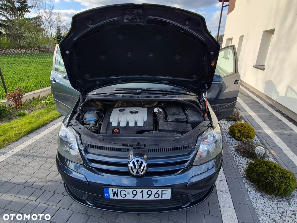 Volkswagen Golf Plus 2.0 TDI DPF Comfortline - 12