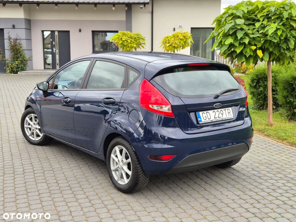 Ford Fiesta 2009 photo 3