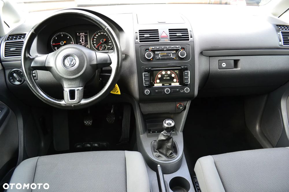 Volkswagen Touran 1.6 TDI DPF BlueMotion Technology MATCH - 22