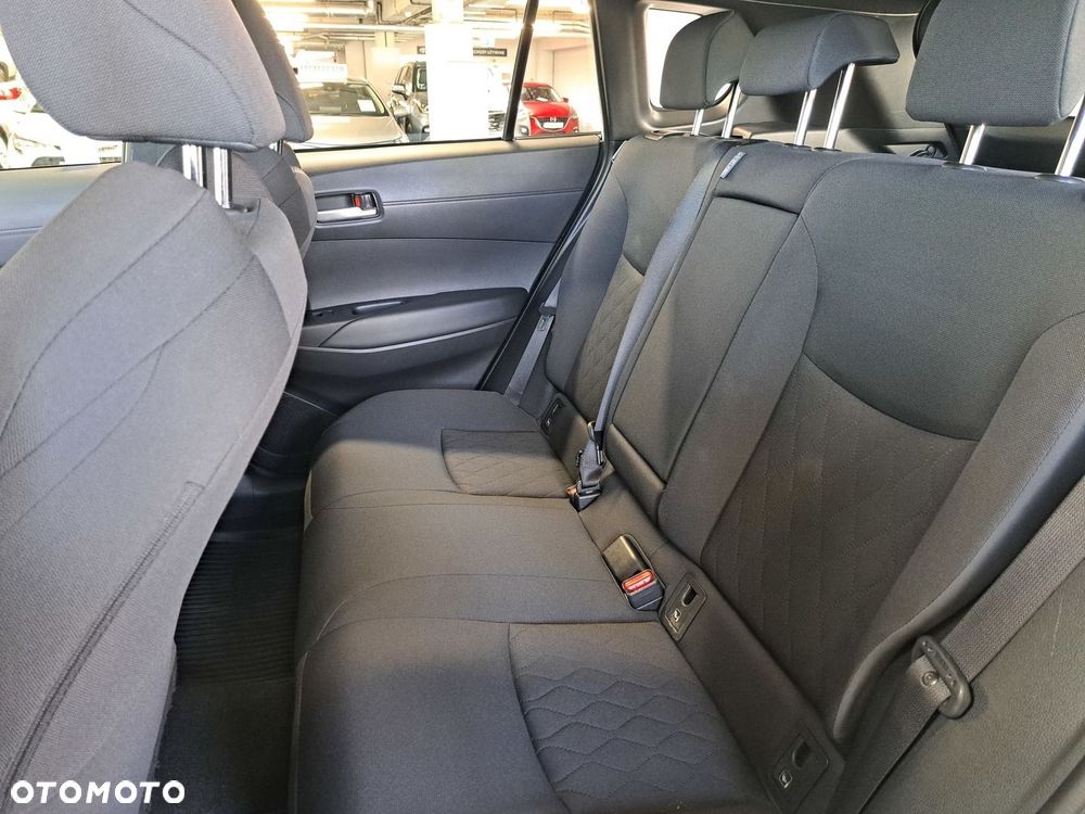 Toyota Corolla Cross - 12