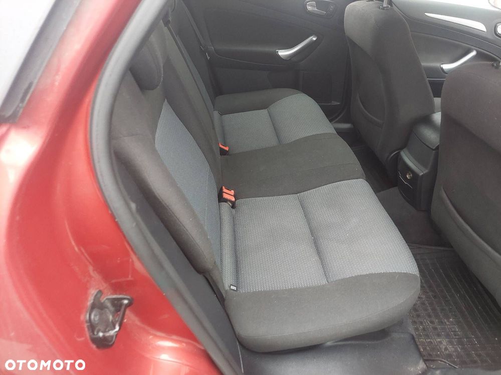 FOTELE KOMPLET LEWY PRAWY KANAPA TYŁ FORD MONDEO MK4 HB 5D - 6