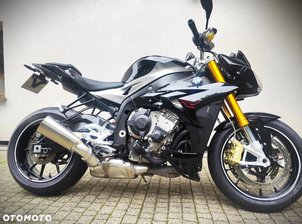 BMW S - 10