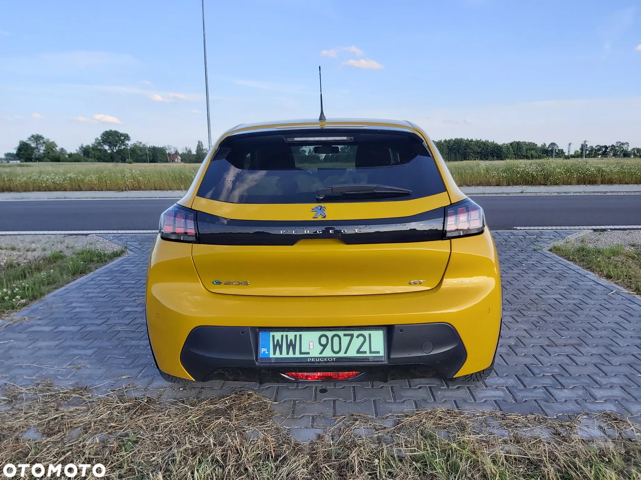 Peugeot 208 e-208 GT - 18