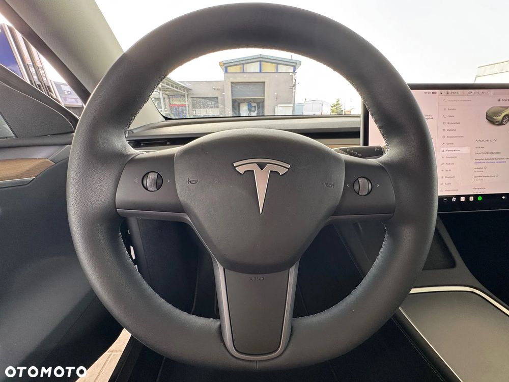 Tesla Model Y Standard - 19
