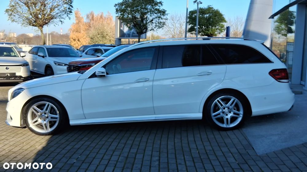 Mercedes-Benz Klasa E 300 4Matic 7G-TRONIC Avantgarde - 4