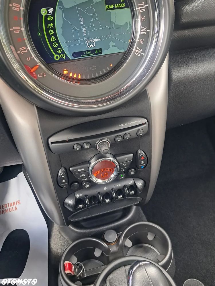 MINI Countryman Cooper D All4 - 18
