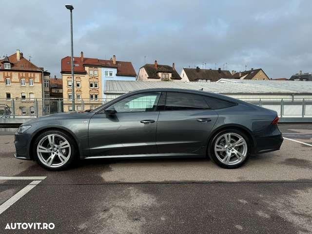 Audi A7 - 8