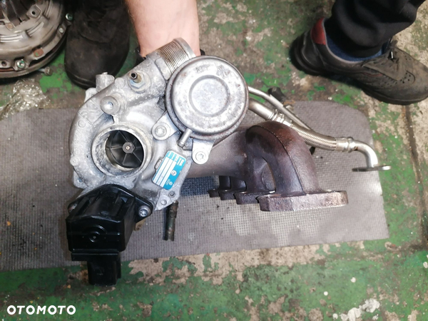 Turbosprężarka turbina 1.4TSI 03c14570 VW AUDI