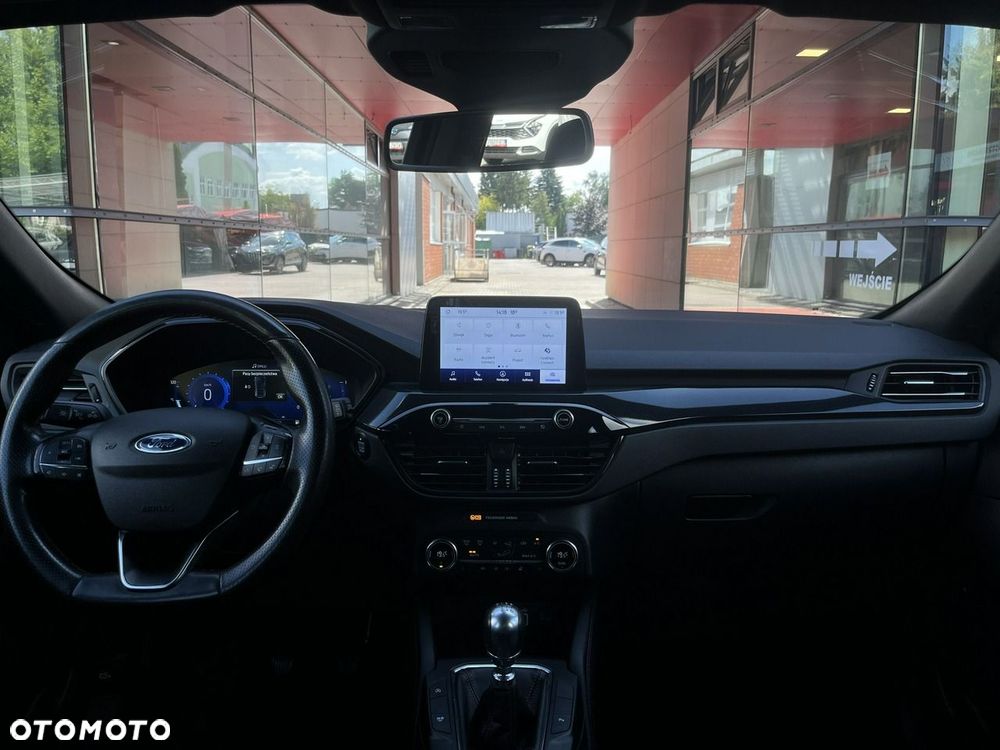 Ford Kuga 1.5 EcoBoost ST-LINE - 32