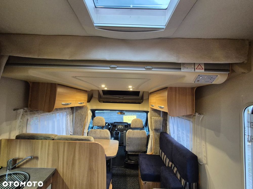 Ford Chausson - 23