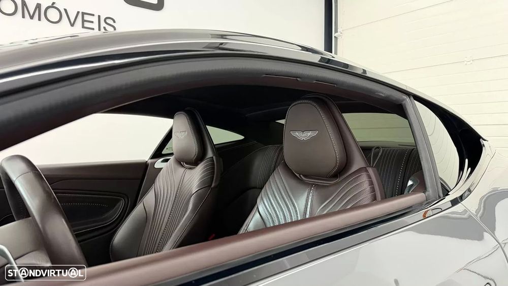 Aston Martin DB11 Coupé V8 Auto - 19
