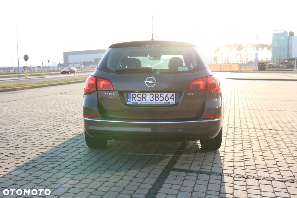 Opel Astra 1.7 CDTI DPF Cosmo - 5