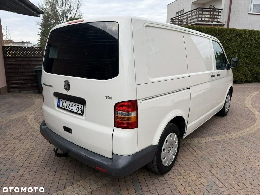 Volkswagen Transporter - 4