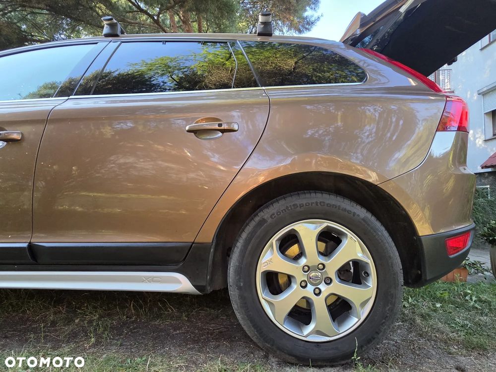 Volvo XC 60 D5 AWD Summum - 3