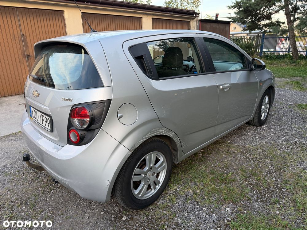 Chevrolet Aveo 1.4 16V LT - 4