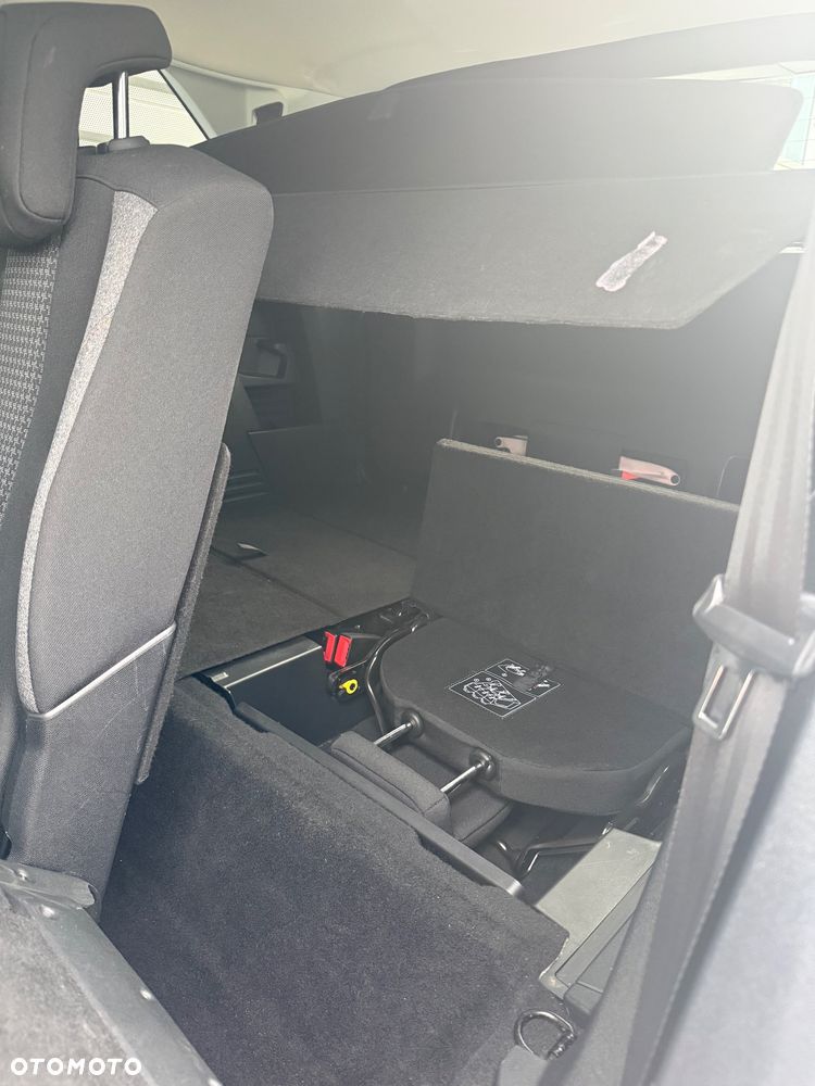 Peugeot 5008 - 11