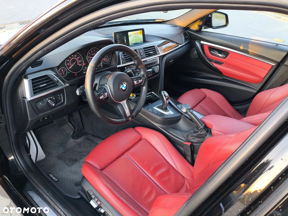 BMW Seria 3 330i xDrive Edition M Sport Shadow - 18