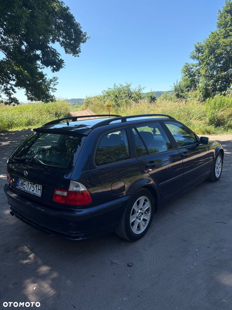 BMW Seria 3 318i - 7