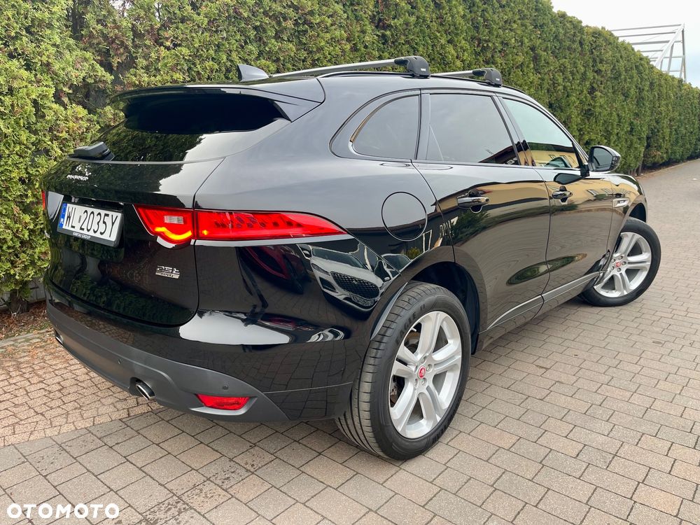 Jaguar F-Pace 25t AWD Portfolio - 10