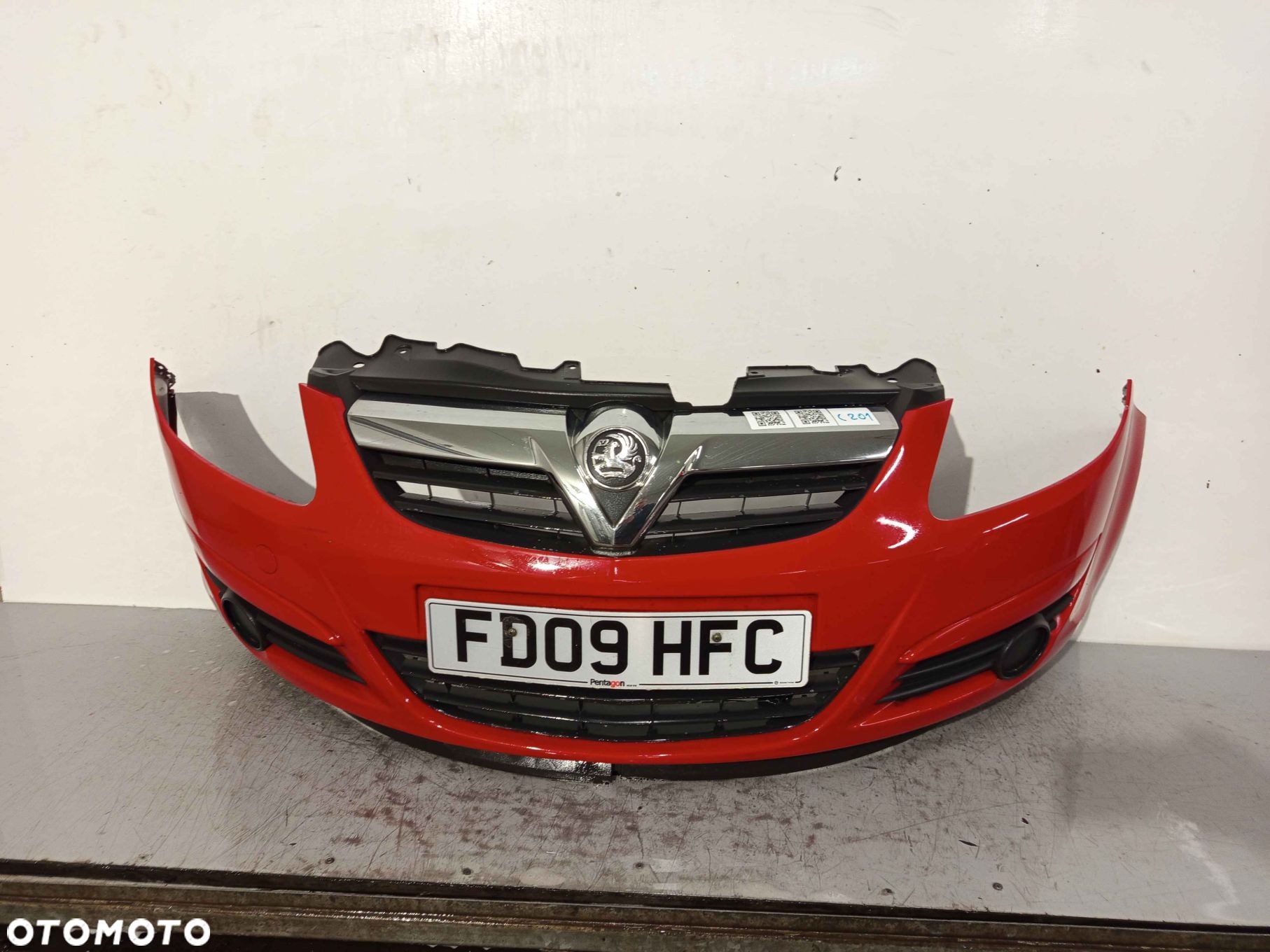 ^ ZDERZAK PRZÓD PRZEDNI OPEL CORSA D Z547 CZERWONY - 1