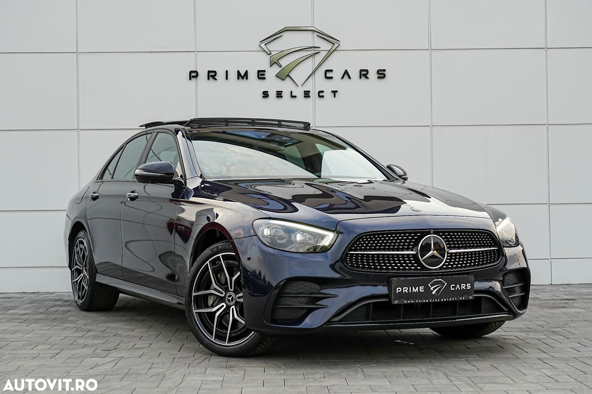 Mercedes-Benz E 350e 9G-TRONIC AMG Line - 1