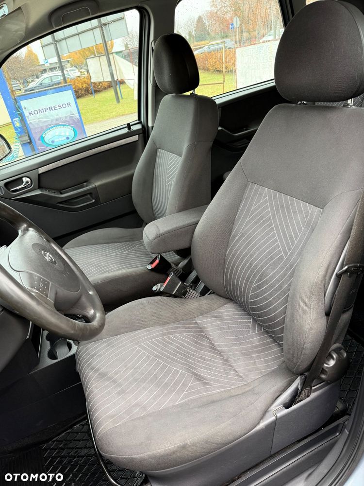 Opel Meriva - 10