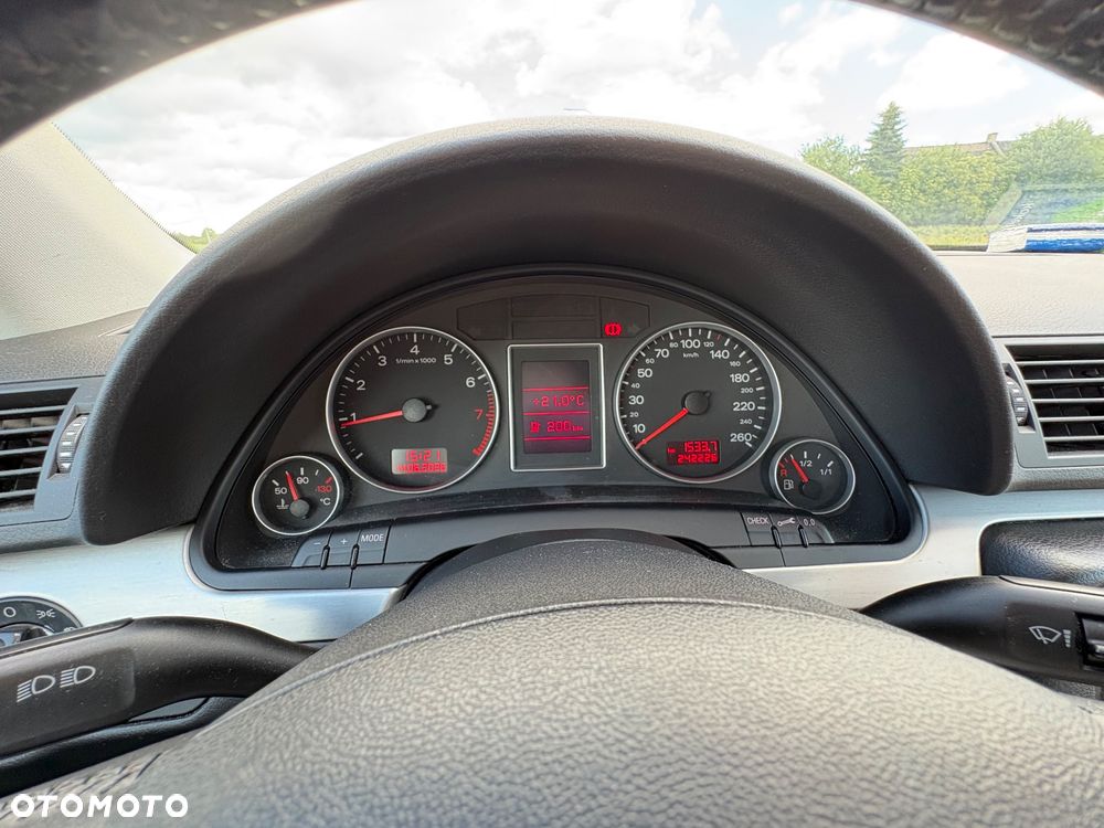 Audi A4 Limousine 1.6 - 10