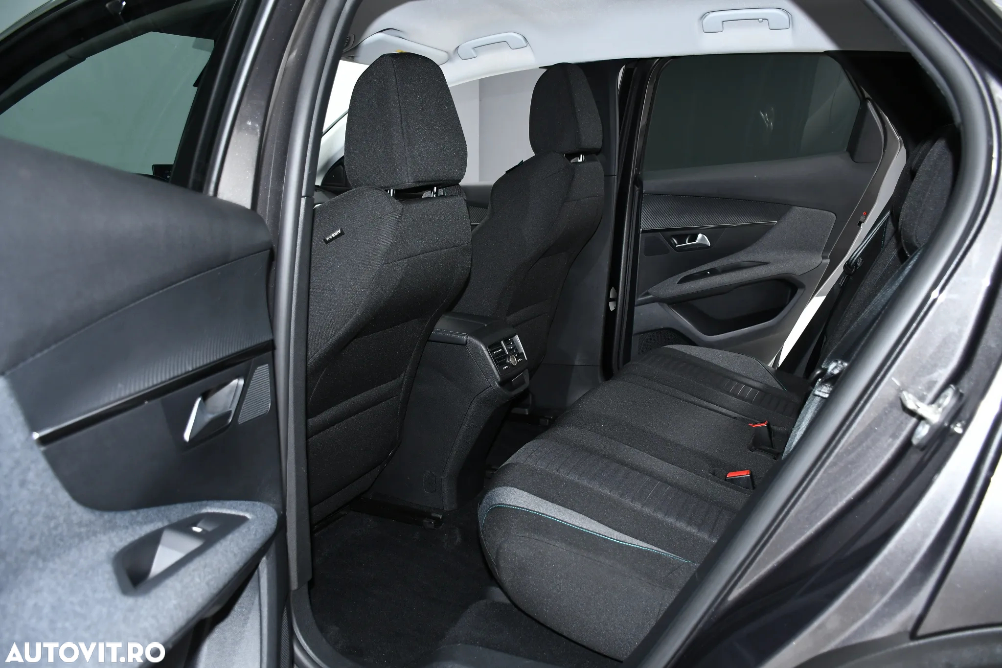 Peugeot 3008 1.5 BlueHDI 130 EAT8 Allure Pack - 13