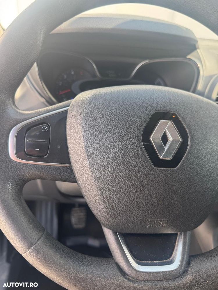 Renault Captur - 18